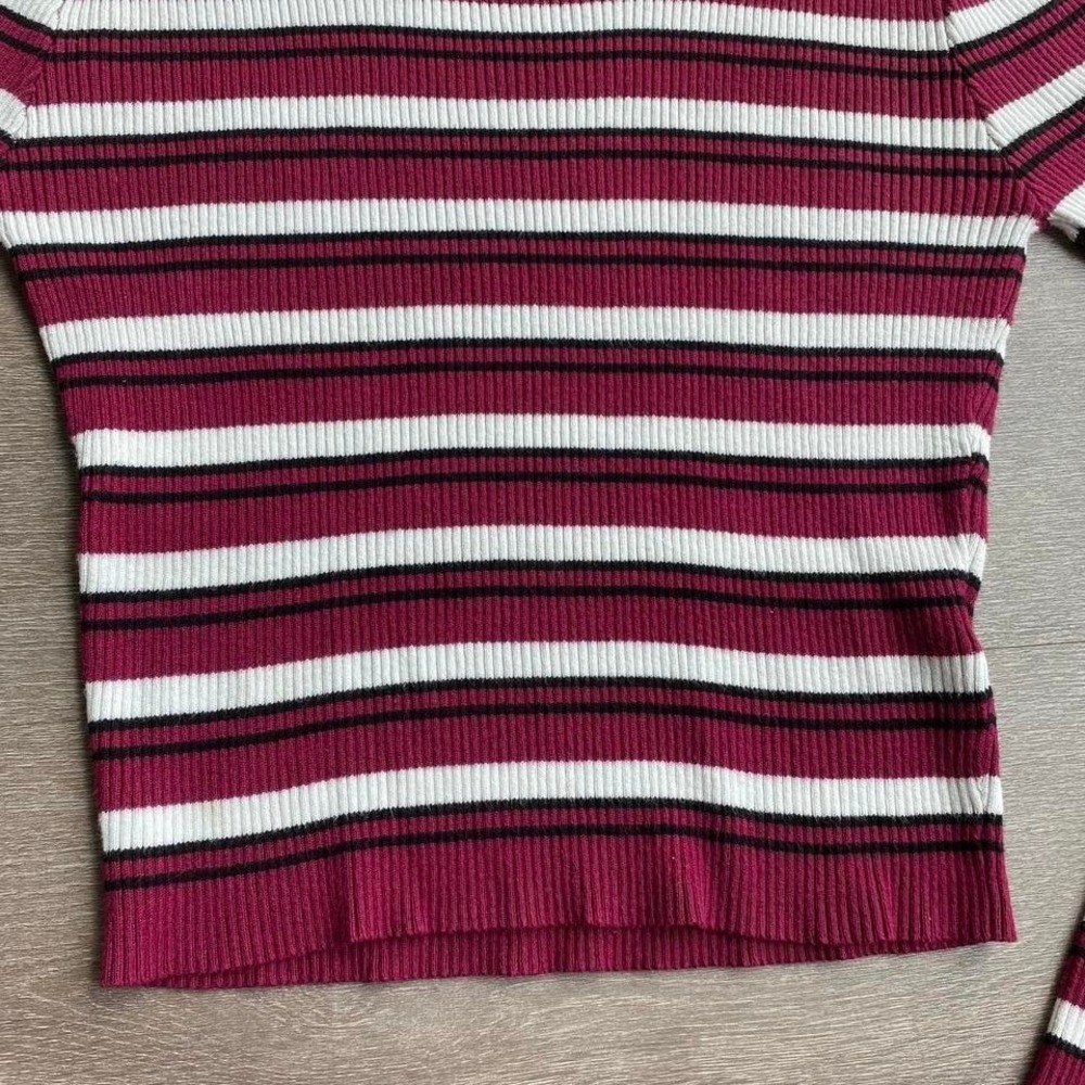 Long sleeve Red White Black Ribbed Striped Sweater Crewneck Size Medium 1305 - Picture 3 of 8